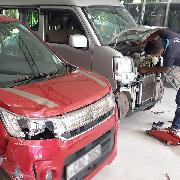 Accident Repair In Yakkala